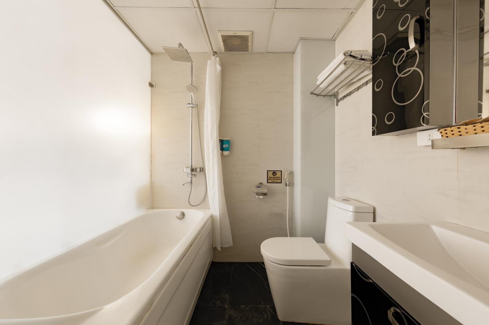 Bella Rosa Trendy & 3* Hanoi
